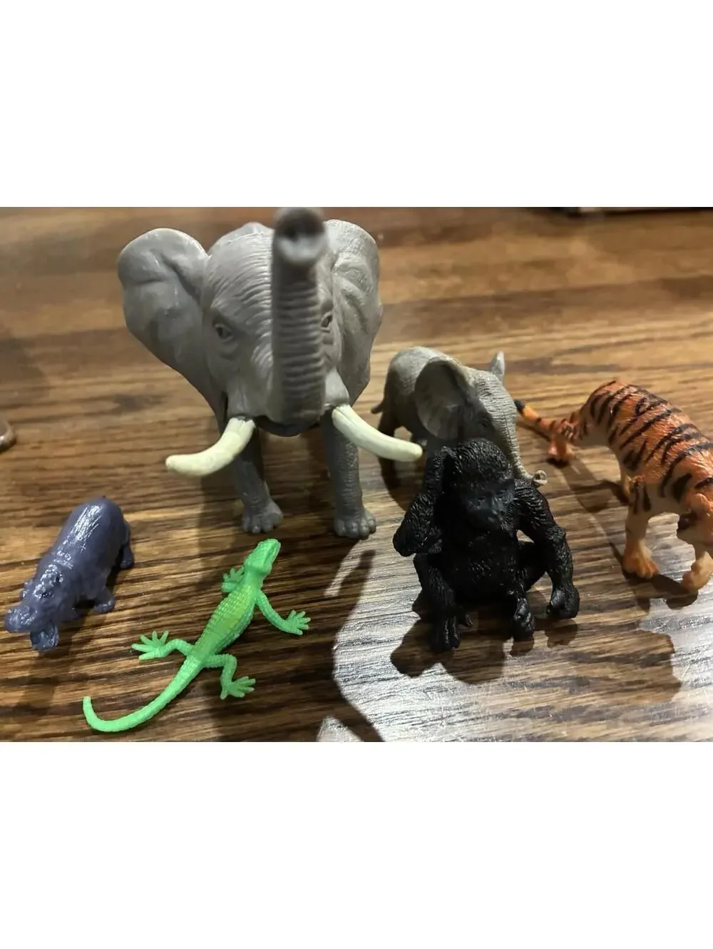 Vintage Plastic Wild Animal Toy Figure Lot Elephant Gorilla Tiger Hippo Lizard
